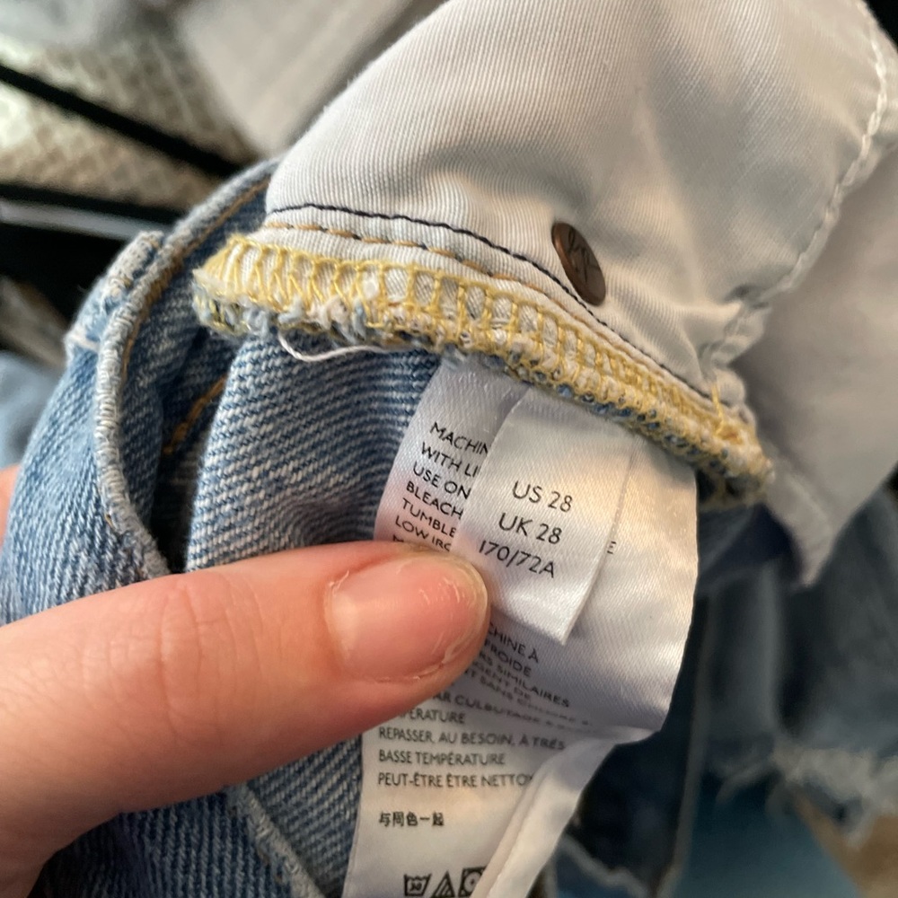 We the Free like new jeans, size 28 - Picture 3 of 5